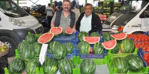 Amasya’da Karpuz Şöleni: Yazın Renkli Lezzeti Tezgahlarda